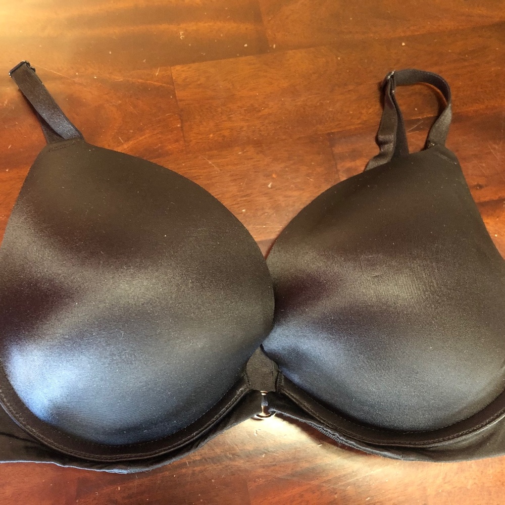Victoria's Secret Very Sexy Plunge Bra, Black, Size 34DD